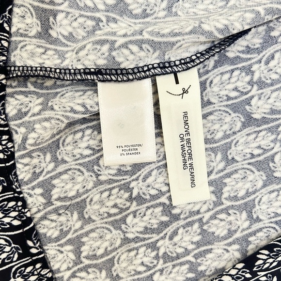 Ann taylor jersey knit navy blue and White leaf print Wrap Dress size 12T - Picture 10 of 10